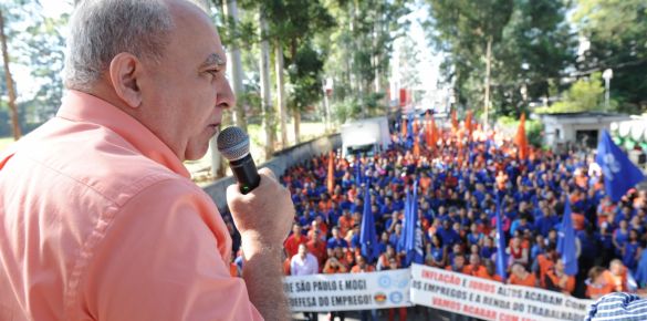 Centrais sindicais comemoram valorização do salário mínimo