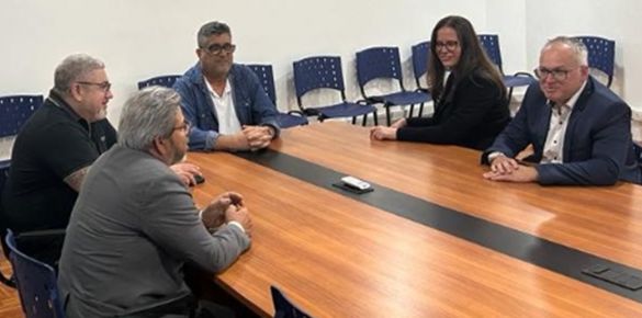 Sindicalistas debatem futuro das Casas Bahia com representantes da empresa