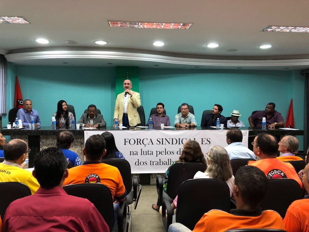 Aldo Rebelo, pré-candidato a presidência, participa de debate com sindicalistas no Espírito Santo