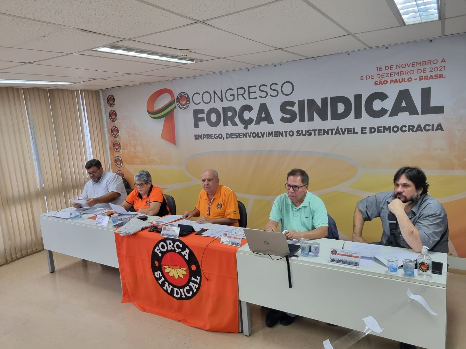Dirigentes debatem estatuto da Força Sindical