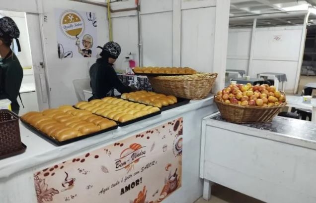 Canteiro com padaria na obra fornece achocolatado e chá aos trabalhadores