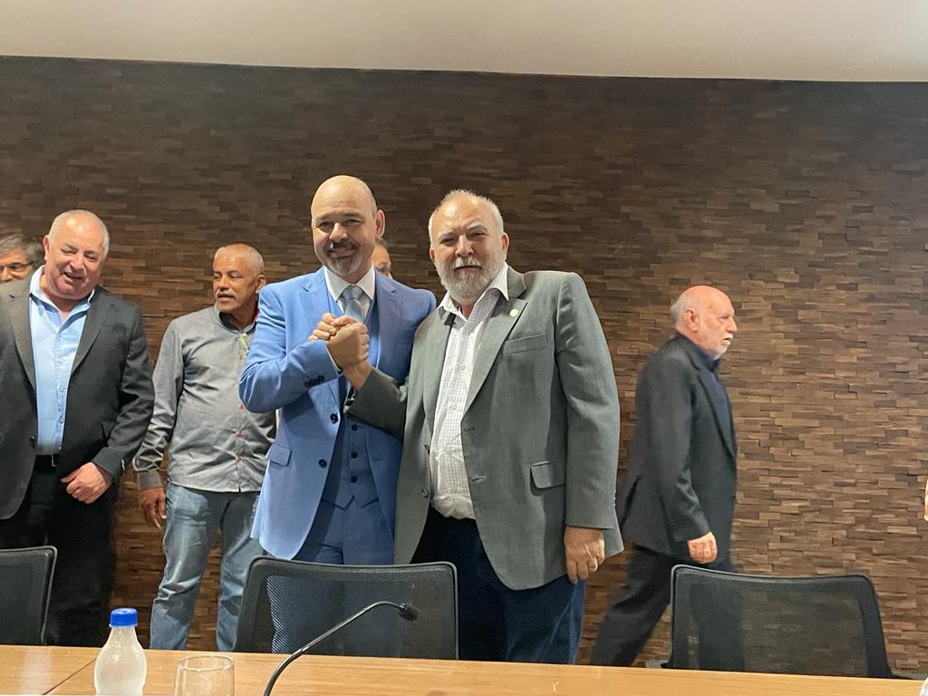 Presidente da Força Sindical participa da posse do novo presidente do Sesi