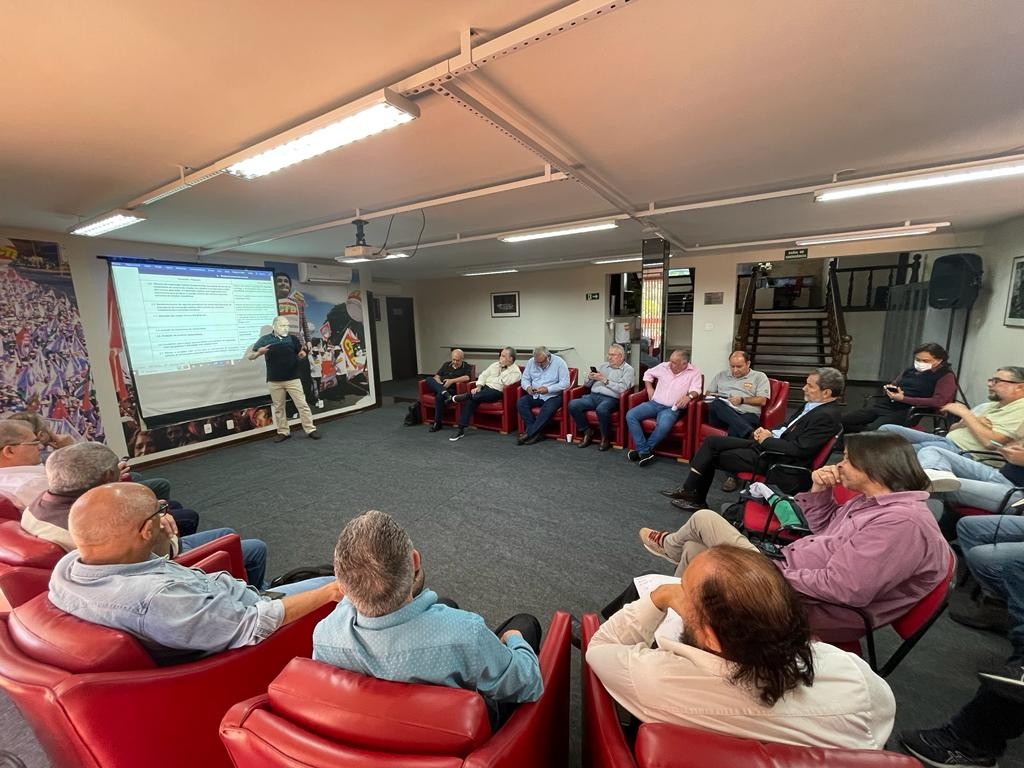 Reunião das centrais sindicais na sede da CTB