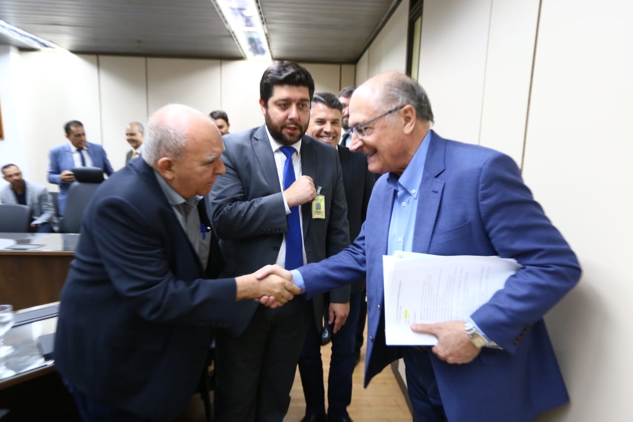 Sindicalistas, prefeitos e empresários participam de audiência com o vice-presidente Alckmin