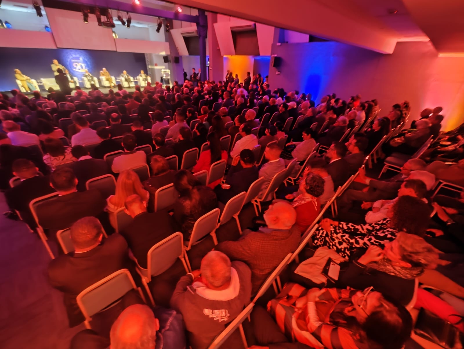 Sinthoresp comemora 90 anos de lutas e conquistas