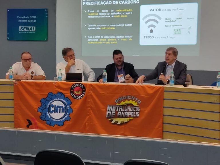 Seminário em Anápolis promove debate sobre descarbonização automotiva