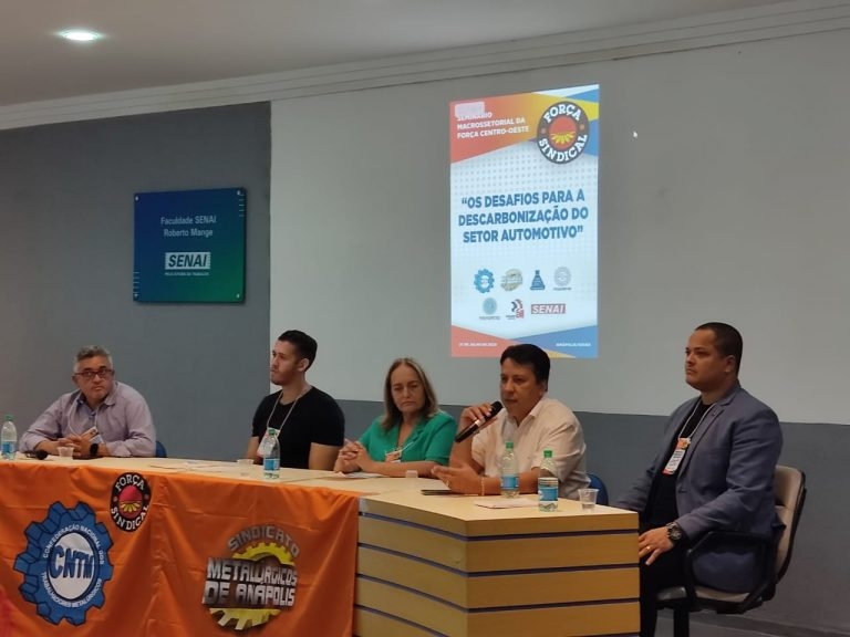 Seminário em Anápolis promove debate sobre descarbonização automotiva