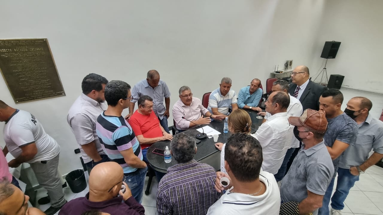 Frentistas de SP fazem 1ª rodada de negociação da campanha salarial 2024