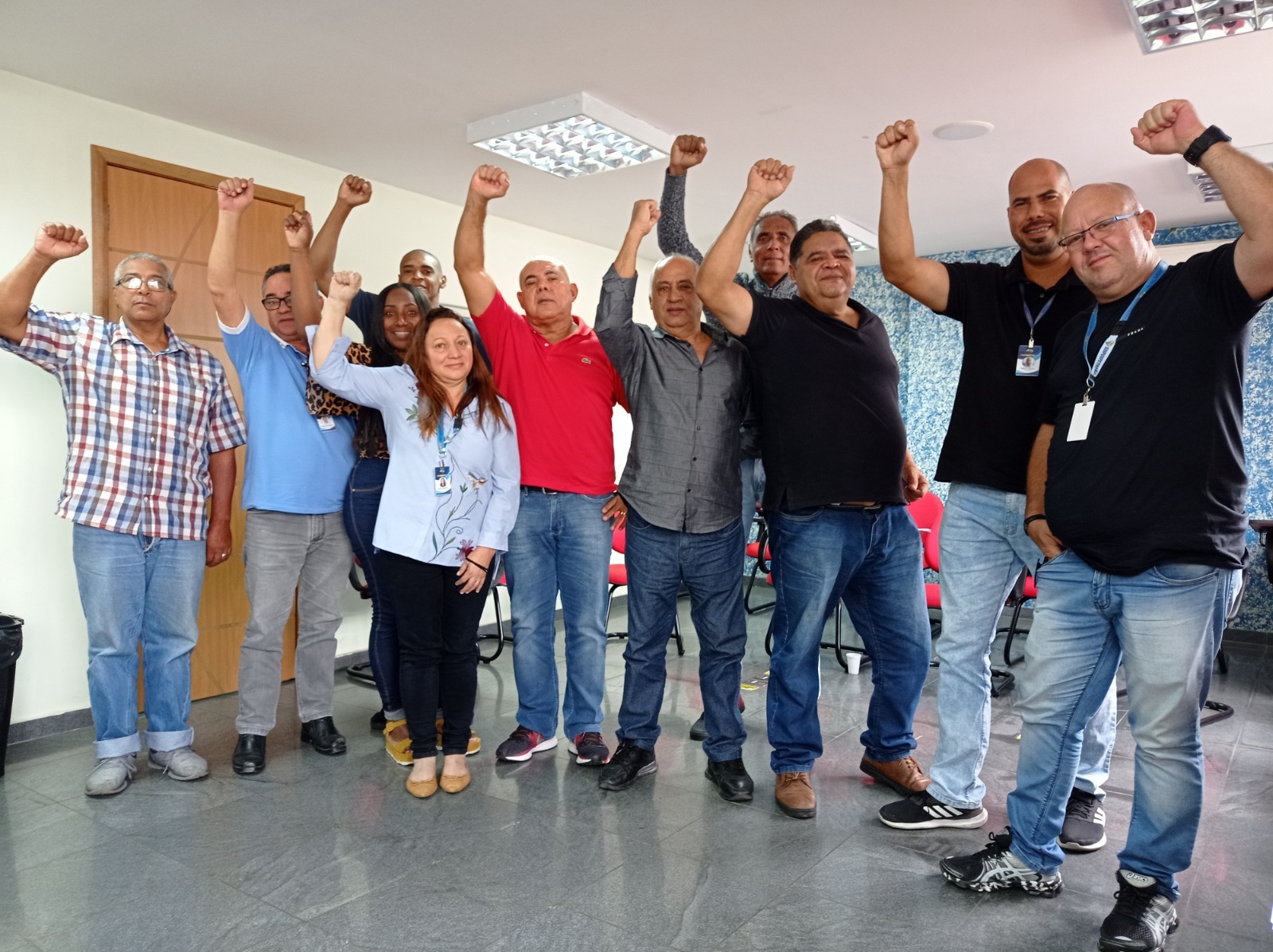 Negociação salarial dos frentistas do RJ será retomada hoje