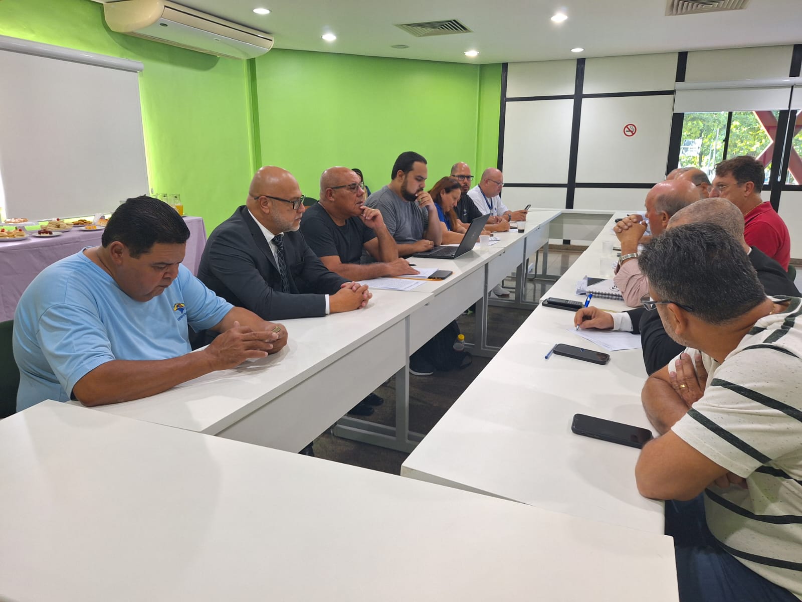 SINPOSPETRO-RJ rejeita proposta patronal e luta pela equiparação salarial no Rio