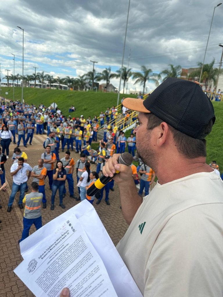 Sindmetana inicia campanha salarial com trabalhadores da Caoa em Anápolis
