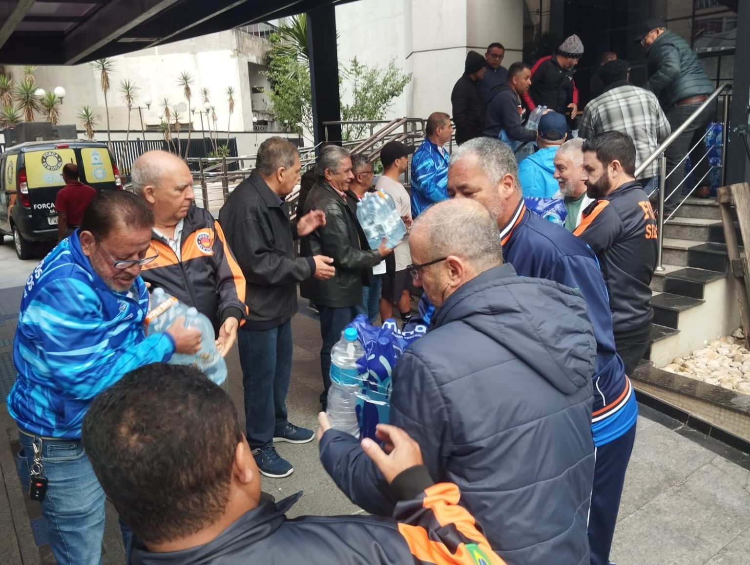 Força e Sindicato dos Metalúrgicos SP enviam doações à cidade de Estrela/RS