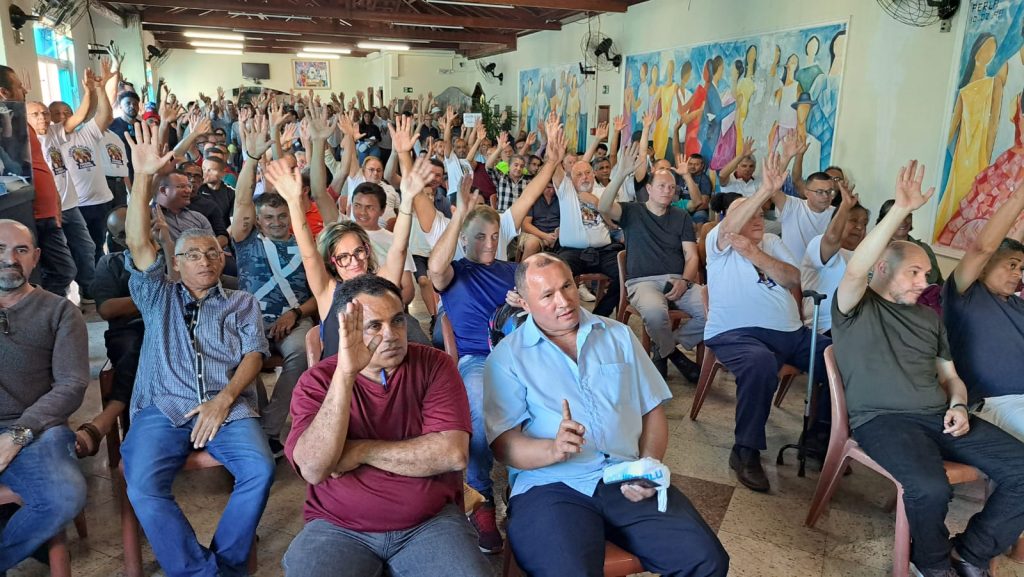 Trabalhadores em edifícios aprovam pauta de reivindicações