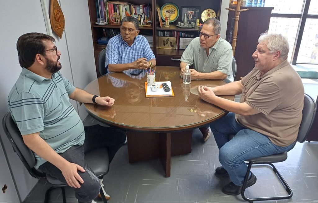 Sindicalistas debatem fortalecimento das negociações coletivas