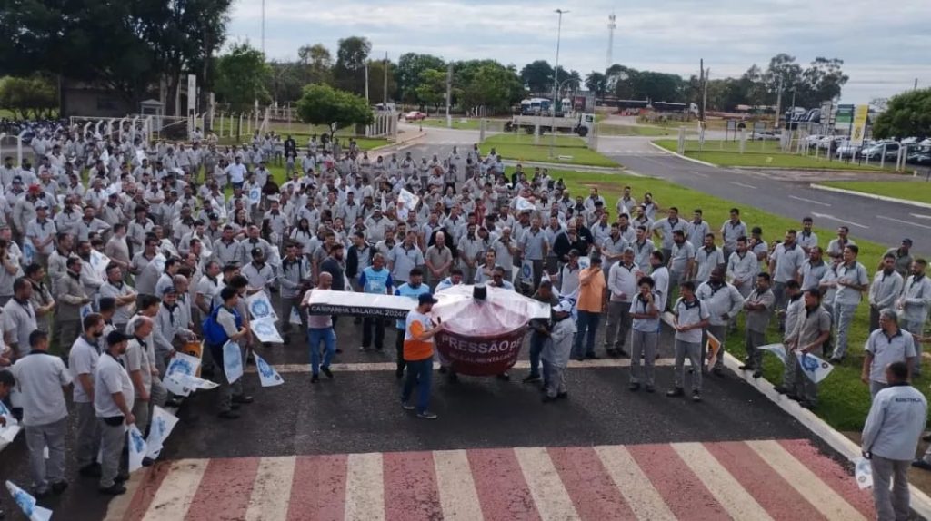 Simecat faz assembleia da “pressão” na Mitsubishi