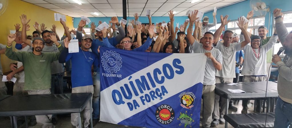 Trabalhadores da Walumar Capotas garantem aumento real