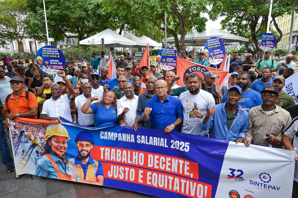 Sintepav-BA lança Campanha Salarial 2025 com marcha em Salvador