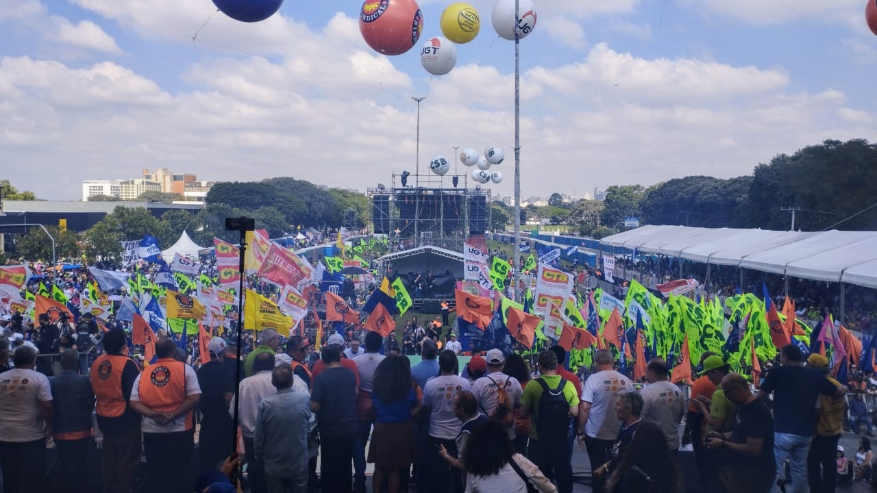 1⁰ de Maio de 2025 reuniu milhares de pessoas em SP