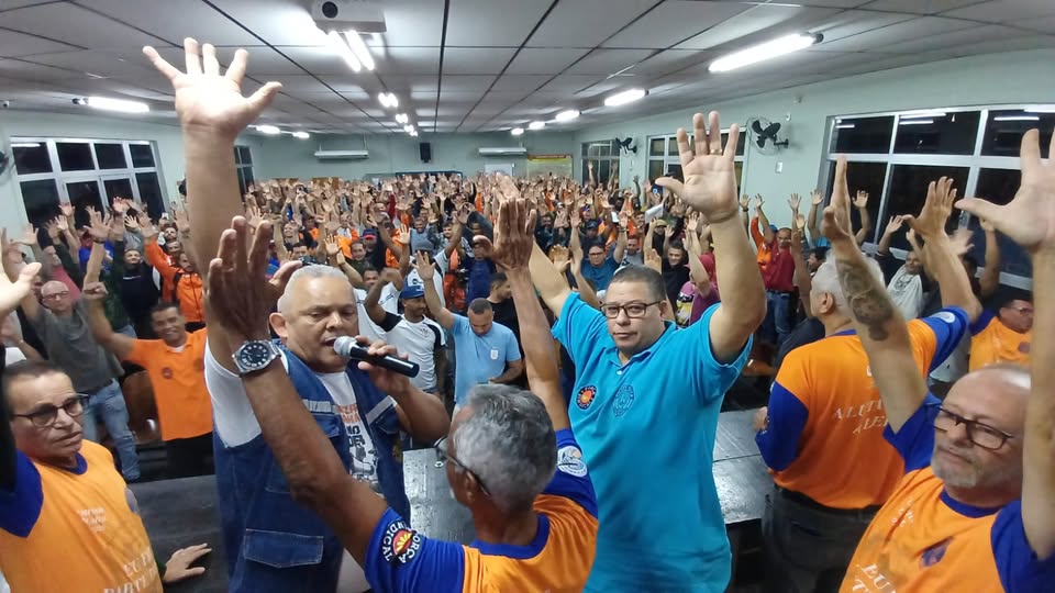 Terceirizados da RPBC e Transpetro decretam greve a partir de segunda-feira, em Cubatão