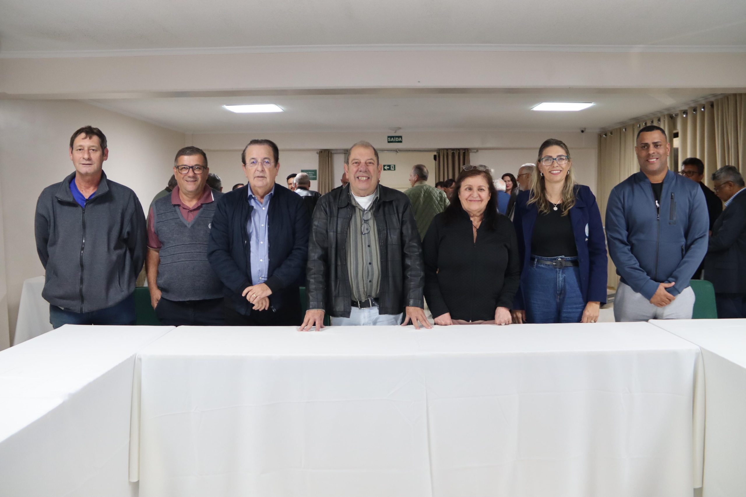 Comerciários de São Carlos reelegem diretoria