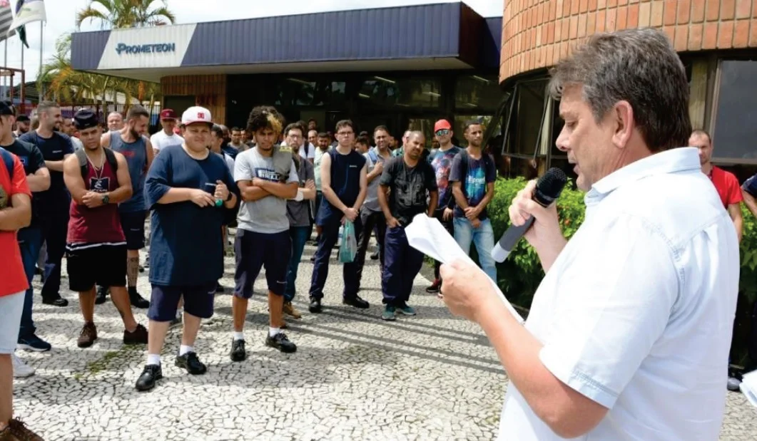 Trabalhadores da Prometeon rejeitam proposta e sindicato exige nova negociação