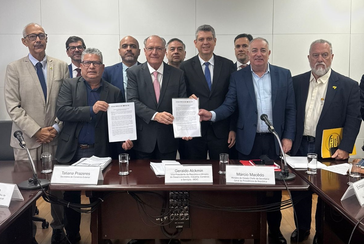 Centrais Sindicais debatem com Alckmin medidas contra tarifaço de Trump