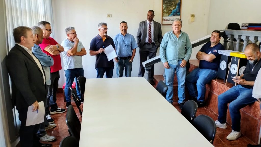 Químicos de Ipaussú reelegem José Carlos