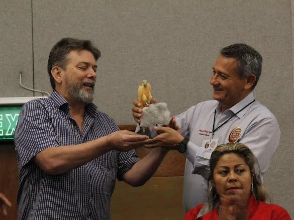 Presidente do Sintrabor é homenageado no México
