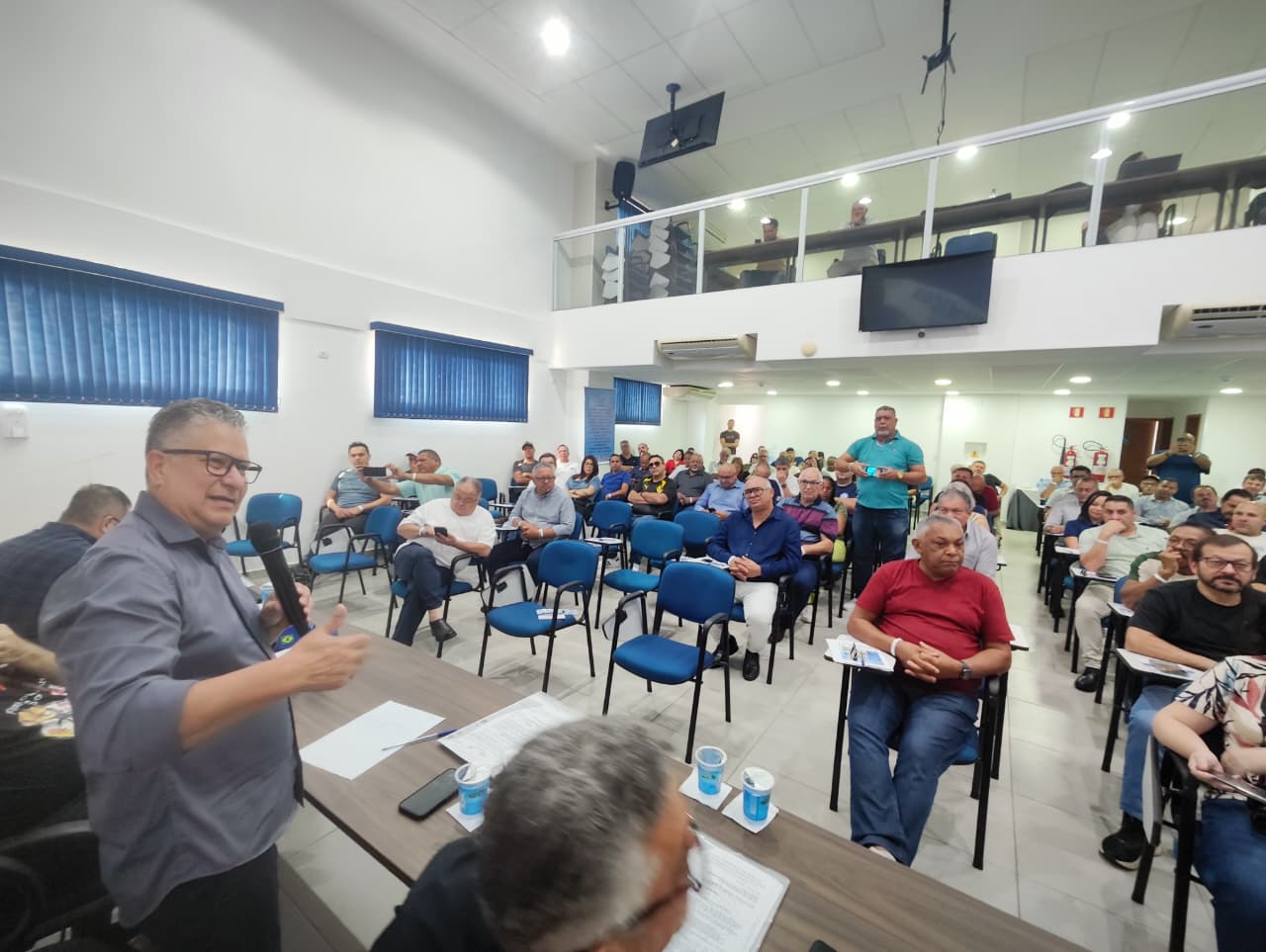 Fequimfar realiza seminário de negociação coletiva em Praia Grande