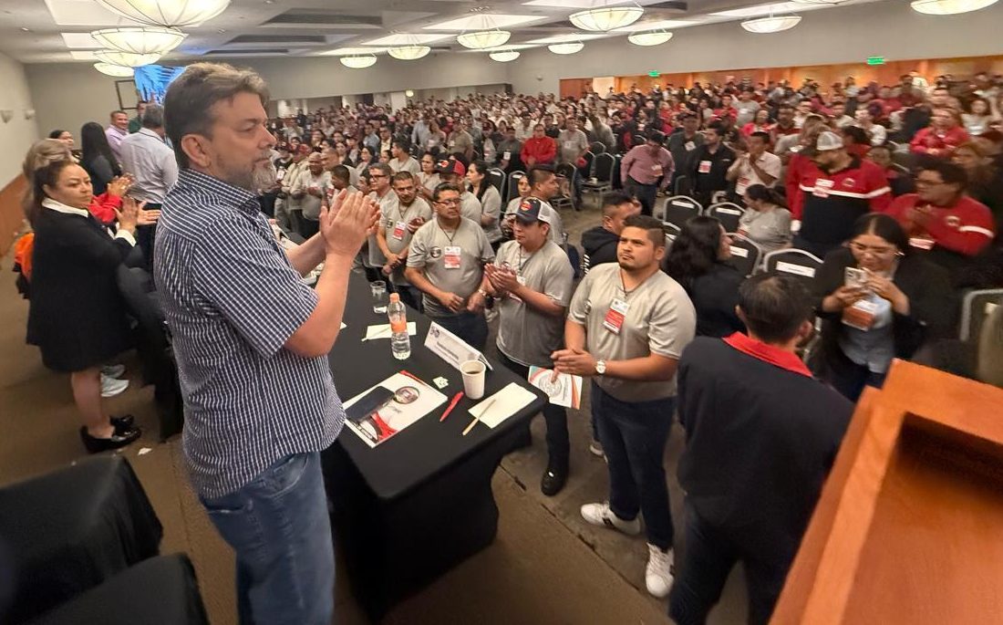 Márcio Ferreira reforça união sindical e comércio justo no México