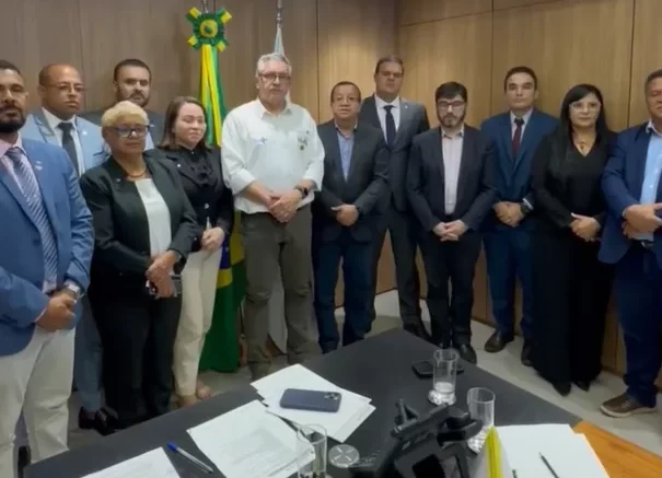 Enfermagem pressiona Padilha por PEC 19 e Piso Salarial