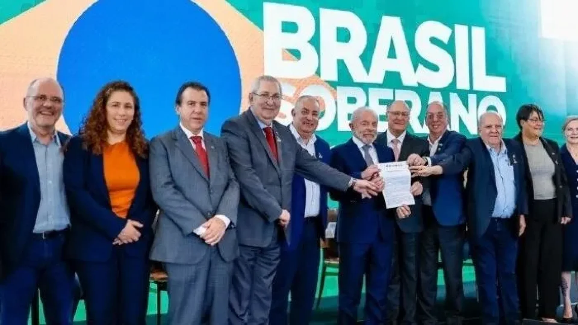 Tarifaço, Empregos e a Resposta das Centrais Sindicais no Brasil; por Clemente Ganz