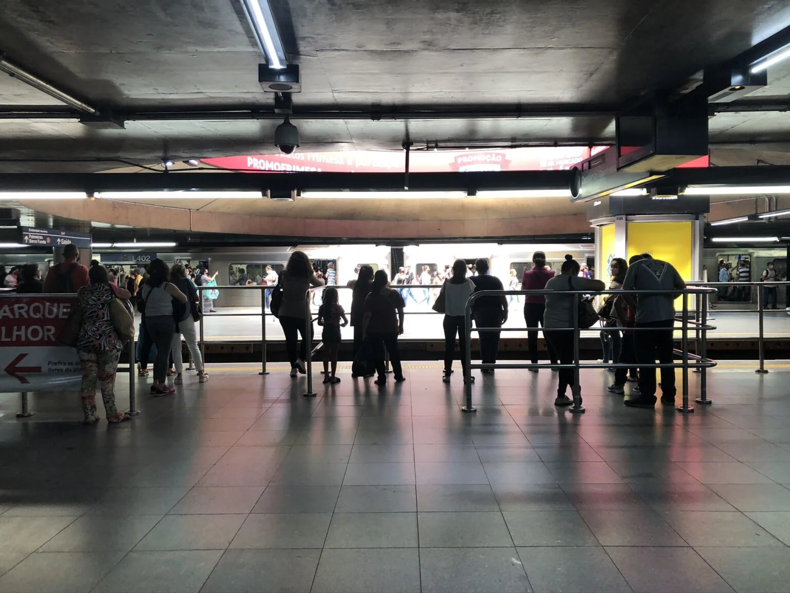 Mais de um terço dos trabalhadores brasileiros ganham até um salário-mínimo