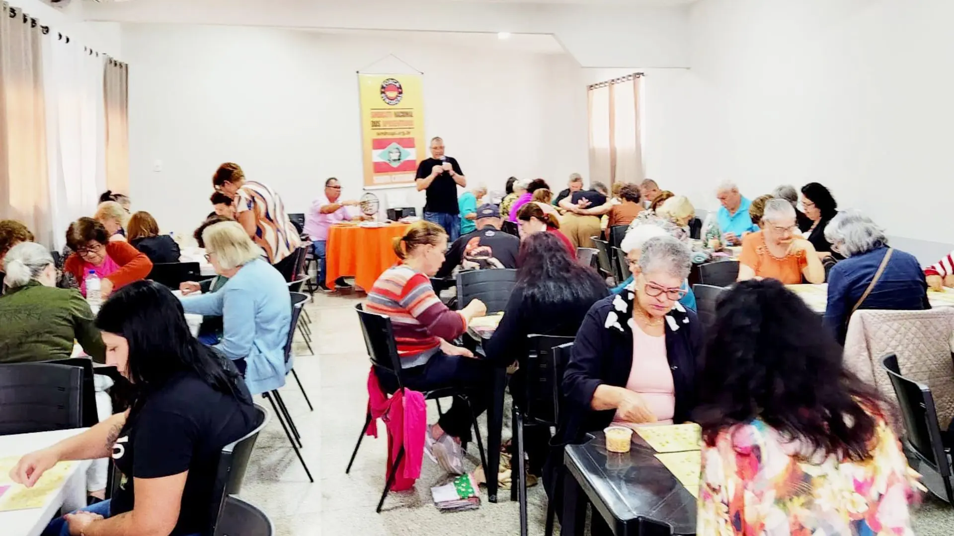 Show de Prêmios reúne associados do Sindnapi em Joinville