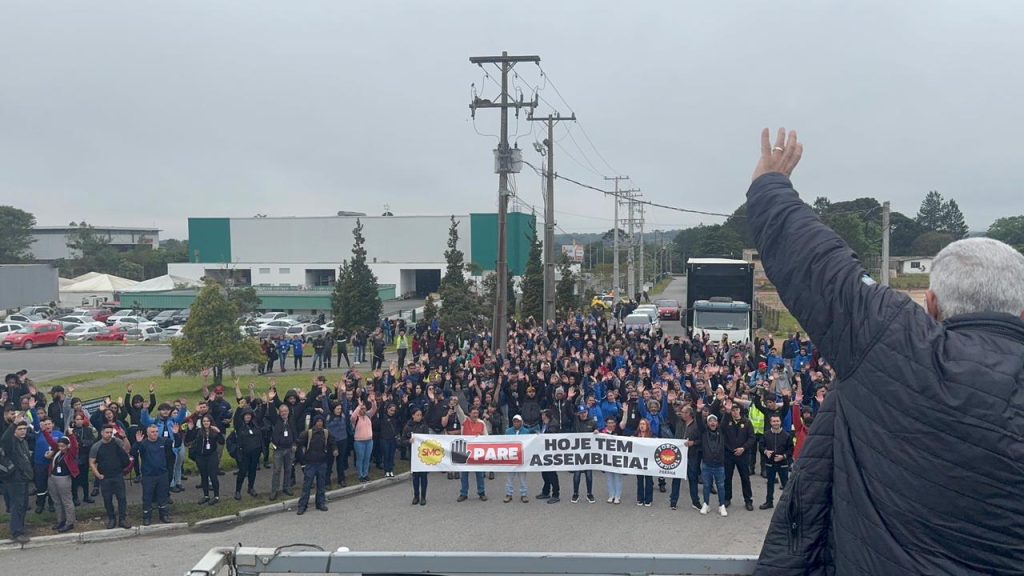 Trabalhadores da Simoldes exigem nova proposta em 48 horas