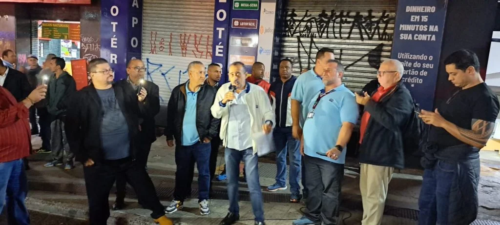 Trabalhadores em edifícios fortalecem direitos e garante ganho real