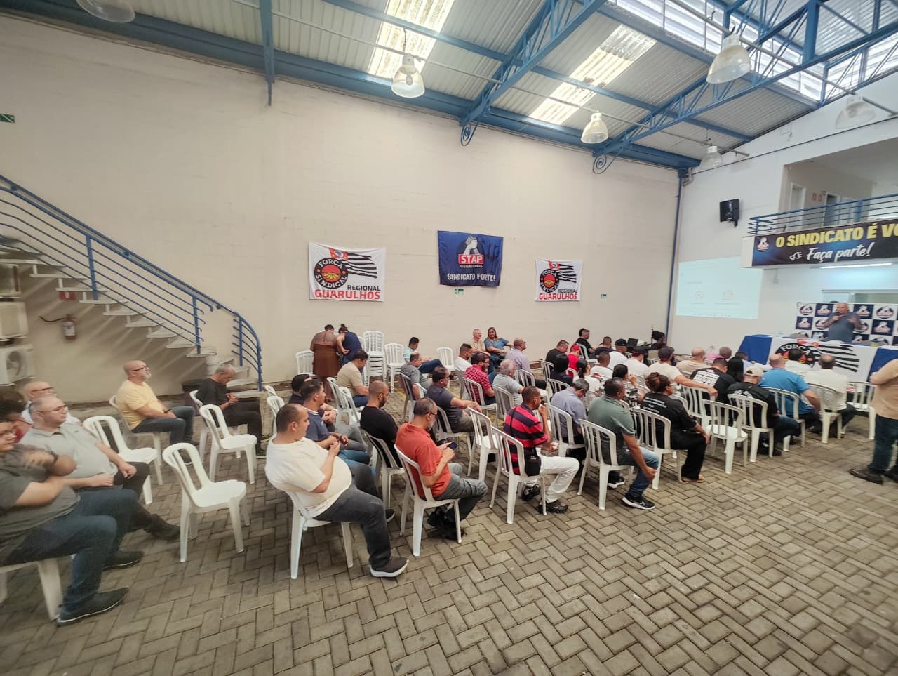 Regional Guarulhos da Força SP debate sindicalismo e eleições de 2026