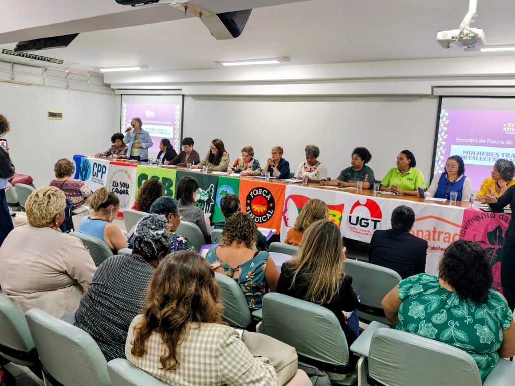 Força participa de encontro dos Fóruns do Ministério das Mulheres