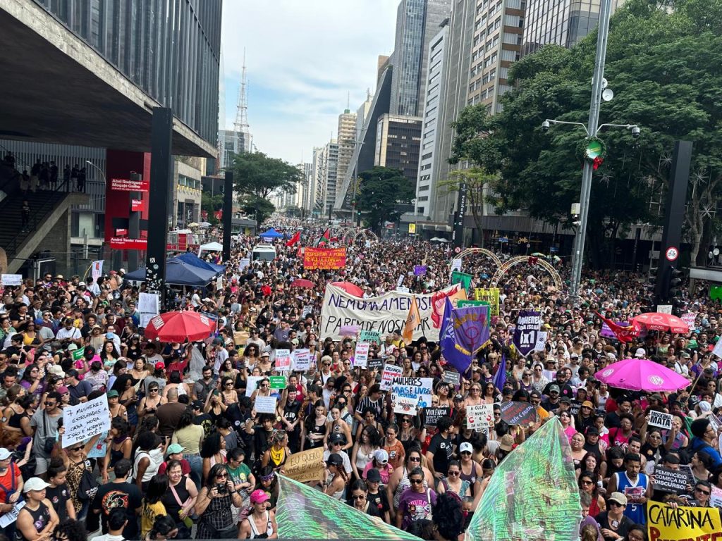 Ato na Paulista reforça luta nacional contra violência às mulheres