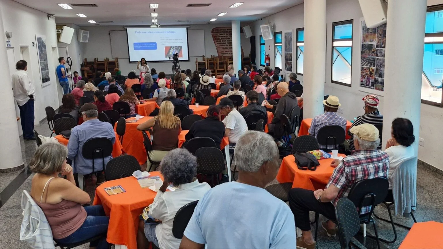 Sindnapi celebra o Dia Nacional do Aposentado com Café e Palestra
