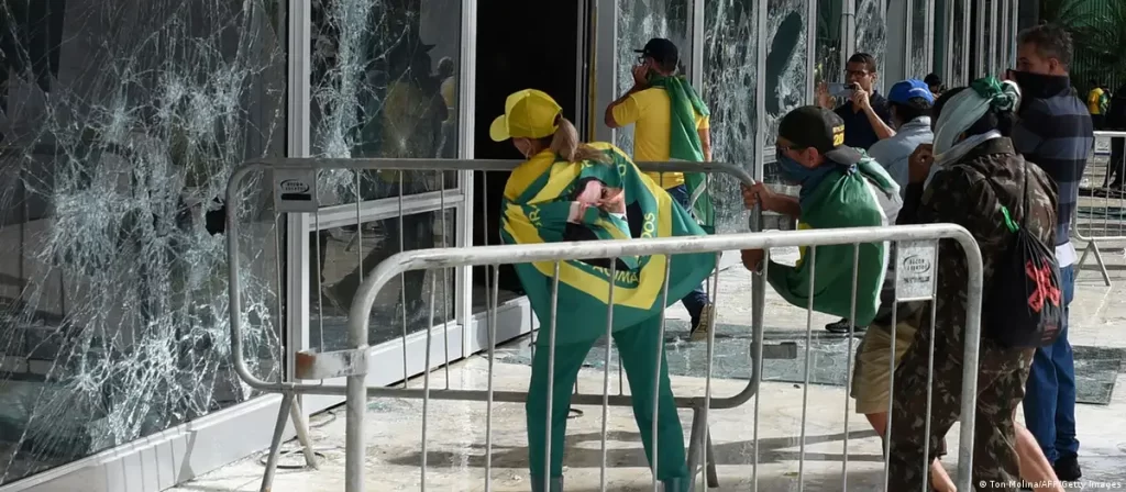 Manifestações em Brasília: 8/1 em defesa da democracia