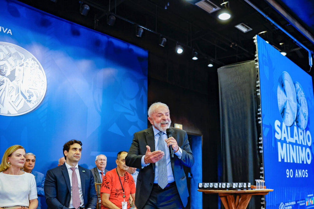 Chicão, vice-presidente da Força Sindical, participa de celebração dos 90 anos do Salário Mínimo