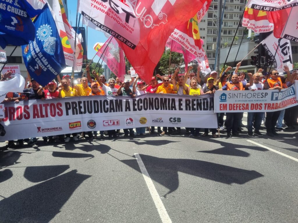 Centrais sindicais cobram redução imediata da taxa Selic