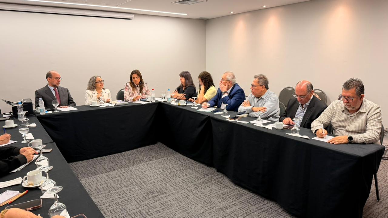 Centrais e OIT alinham agenda antes da II CNT