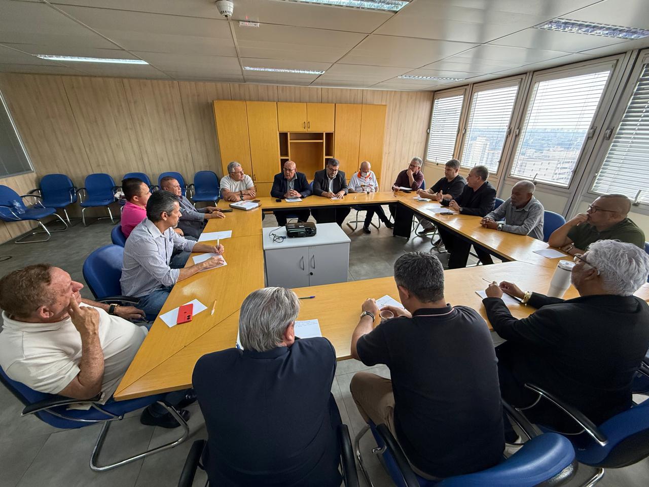 Frentistas debatem representação sindical no Ministério do Trabalho