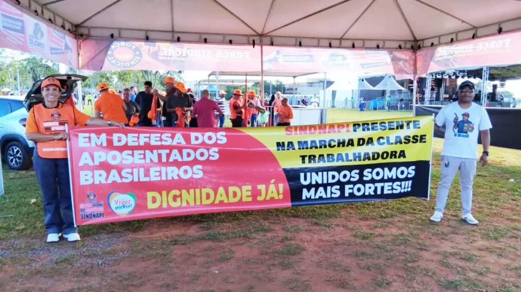 Sindnapi reforça defesa dos aposentados na Marcha em Brasília