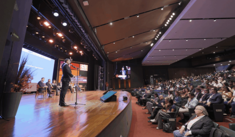 Setor público debate regulação da IA