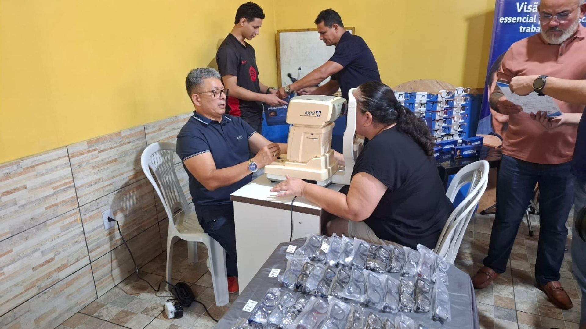 Sindnapi leva atendimento oftalmológico gratuito a Manaus