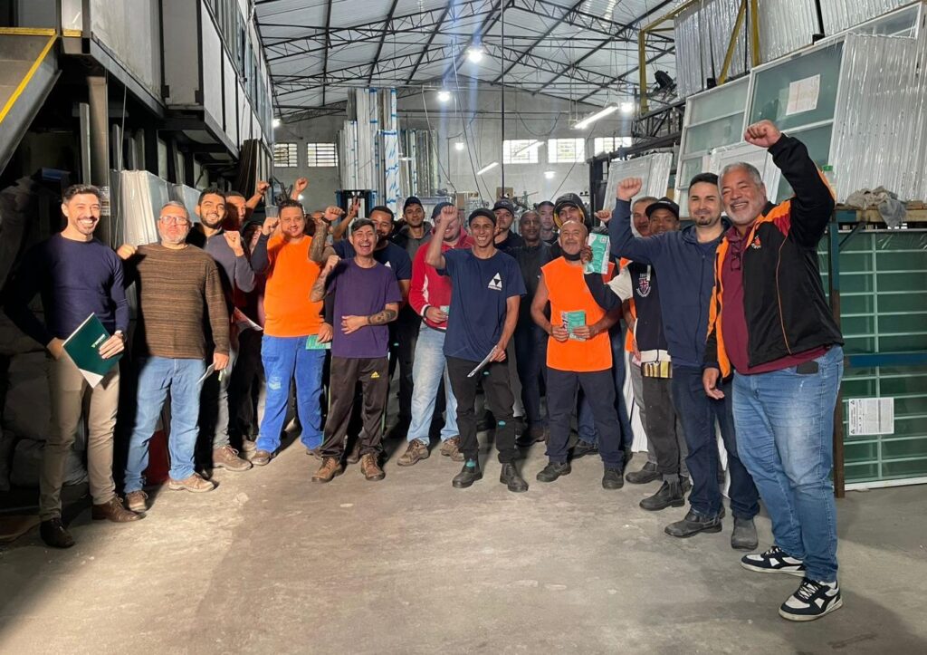 Metalúrgicos SP intensificam assembleias nas fábricas