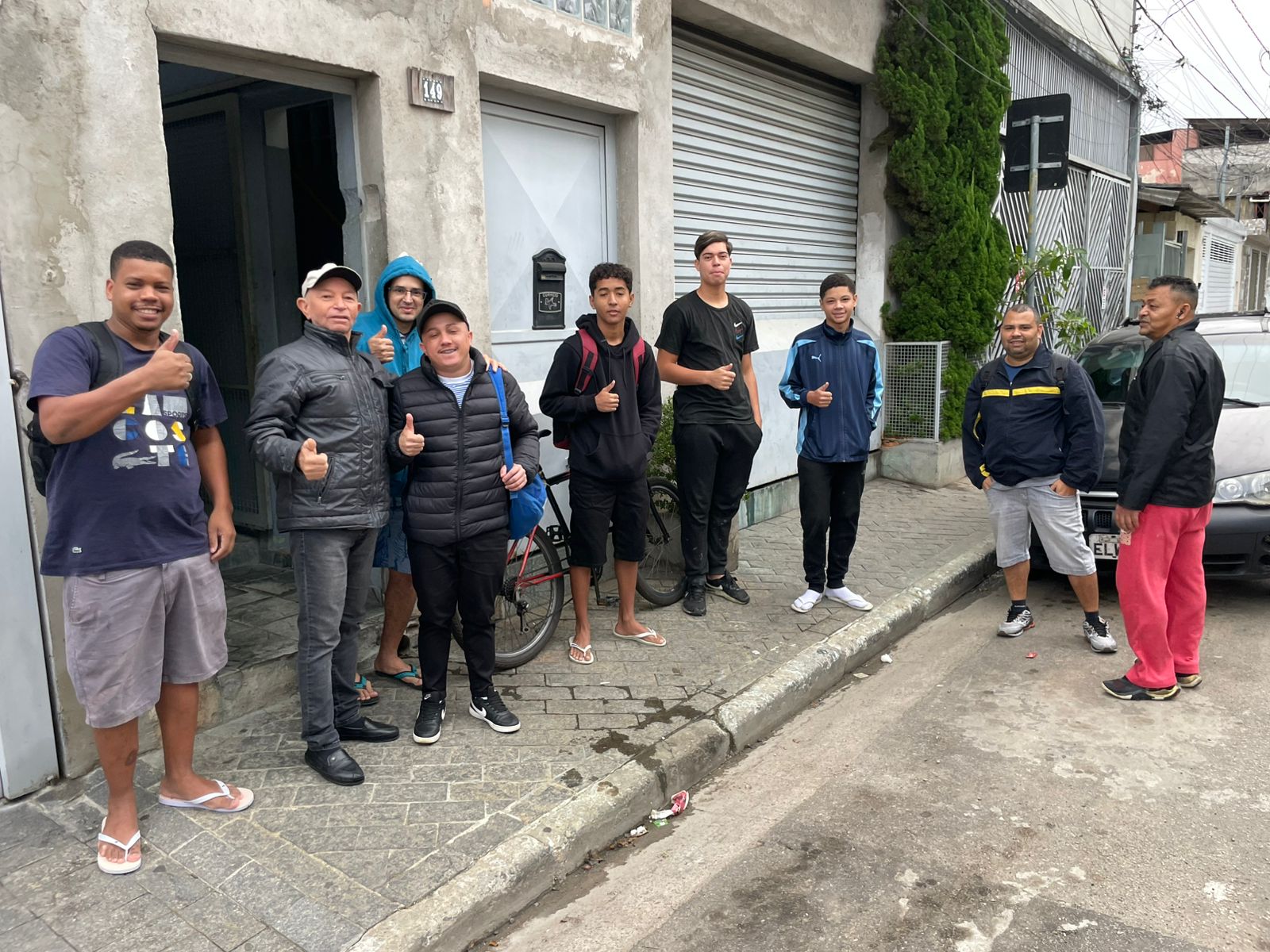 Diretor Biro e equipe em visita aos trabalhadores da GUERREIRO VIANA USINAGEM